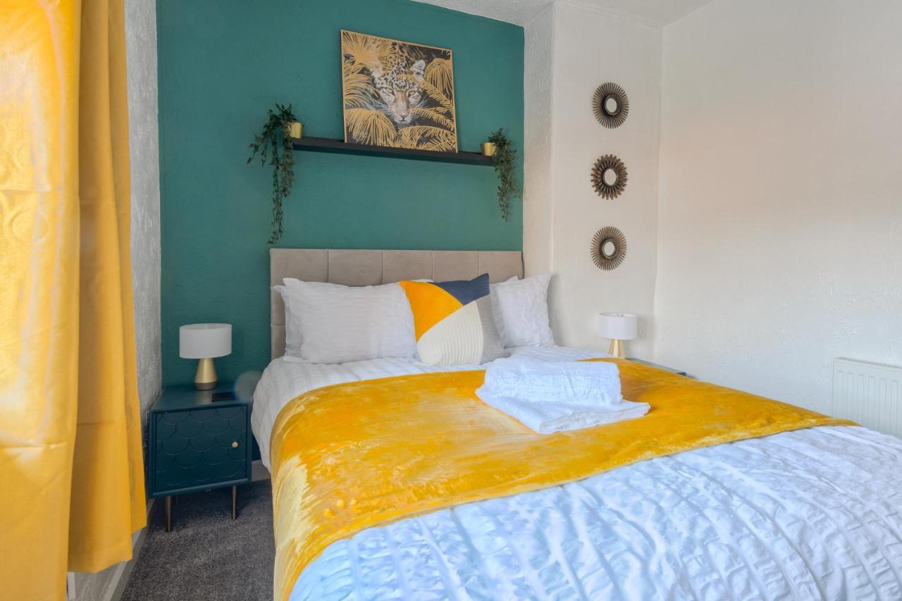 Rookwood House - Spacious Home With Free Parking - Short Stay Leeds Leeds  Dış mekan fotoğraf